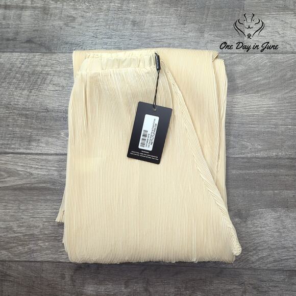 Prettylittlethings High Waisted Wide Leg Trouser Pants Size 4 - Picture 6 of 6